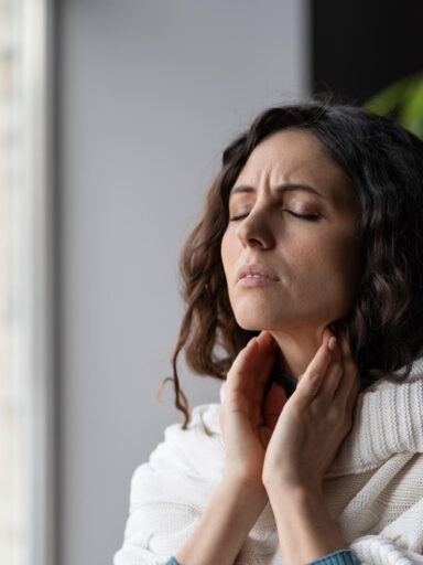 Angina a wirusowe zapalenie gardła – kiedy antybiotyk zaszkodzi zamiast pomóc?